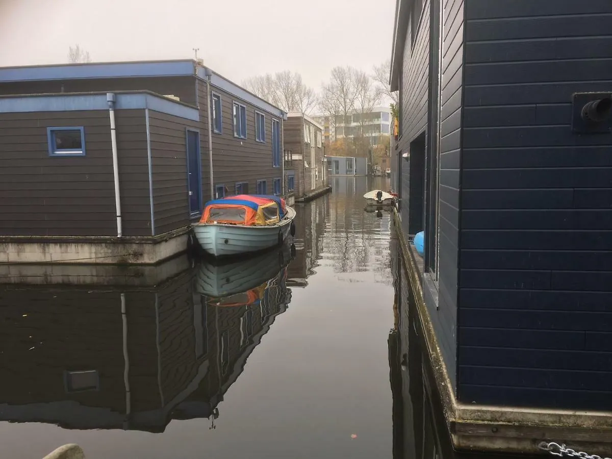 Bed & Breakfast Houseboat Studio Sooki Amsterdam Paesi Bassi
