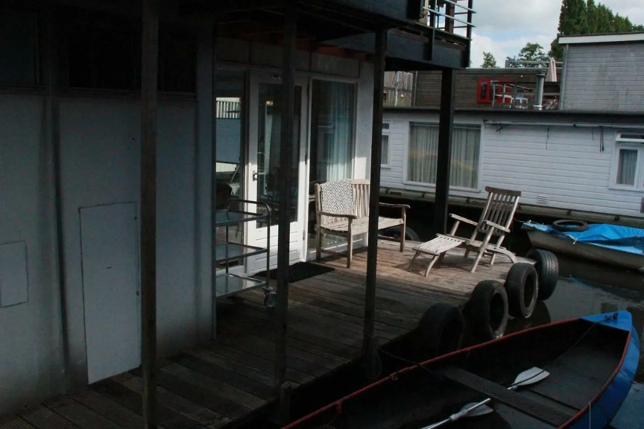 Houseboat Studio Sooki Amsterdam 0*,  Paesi Bassi